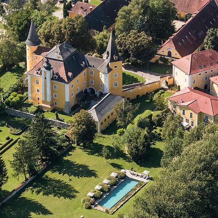 Schloss Muehldorf Feldkirchen an der Donau Exterior foto