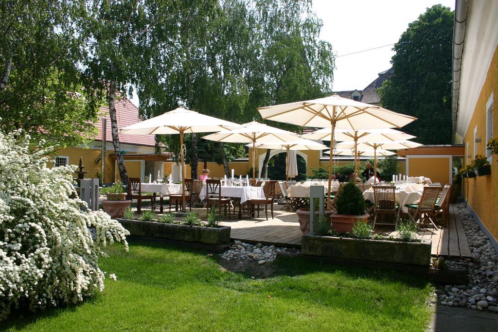 Schloss Muehldorf Feldkirchen an der Donau Restaurante foto