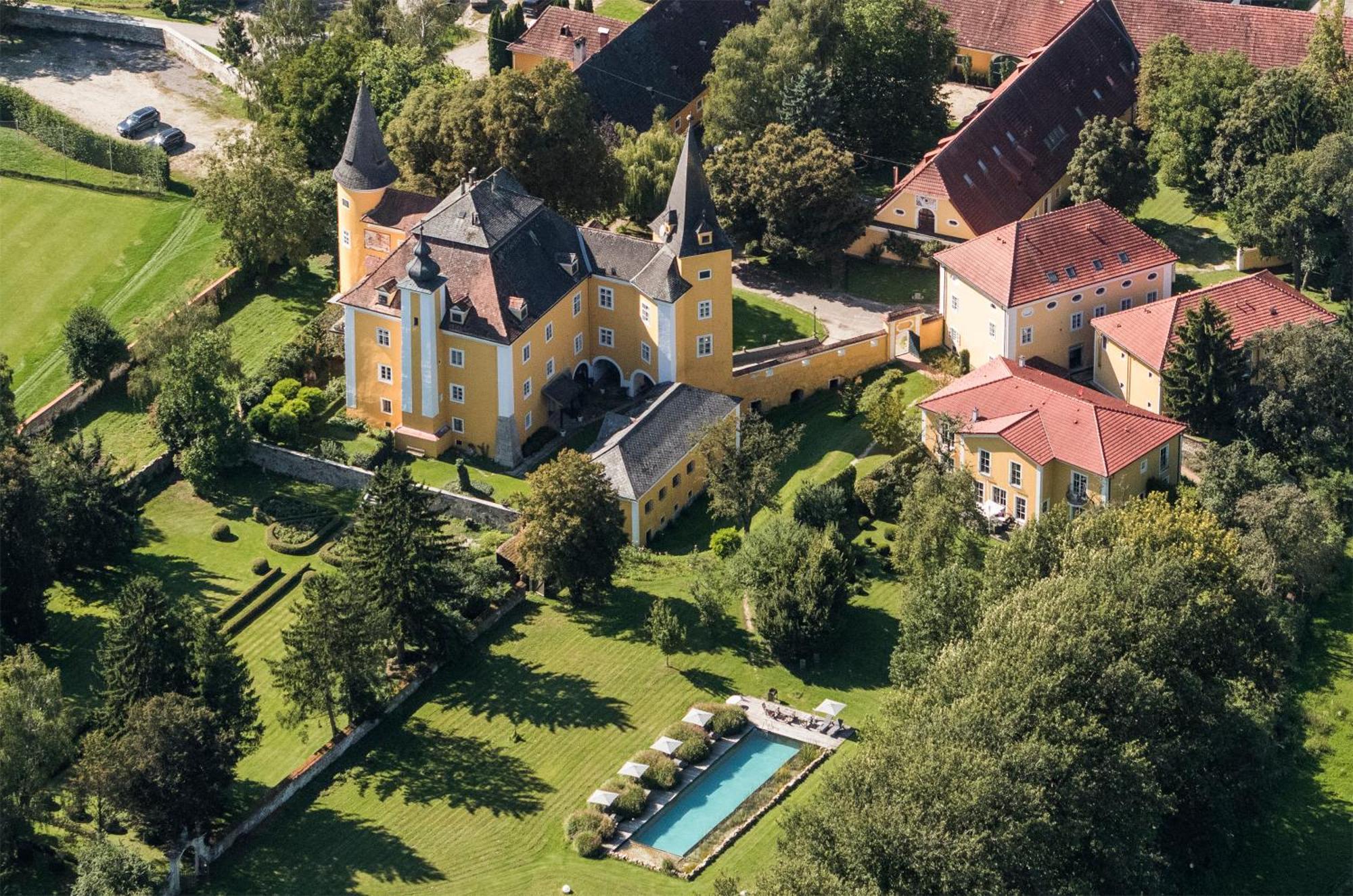 Schloss Muehldorf Feldkirchen an der Donau Exterior foto